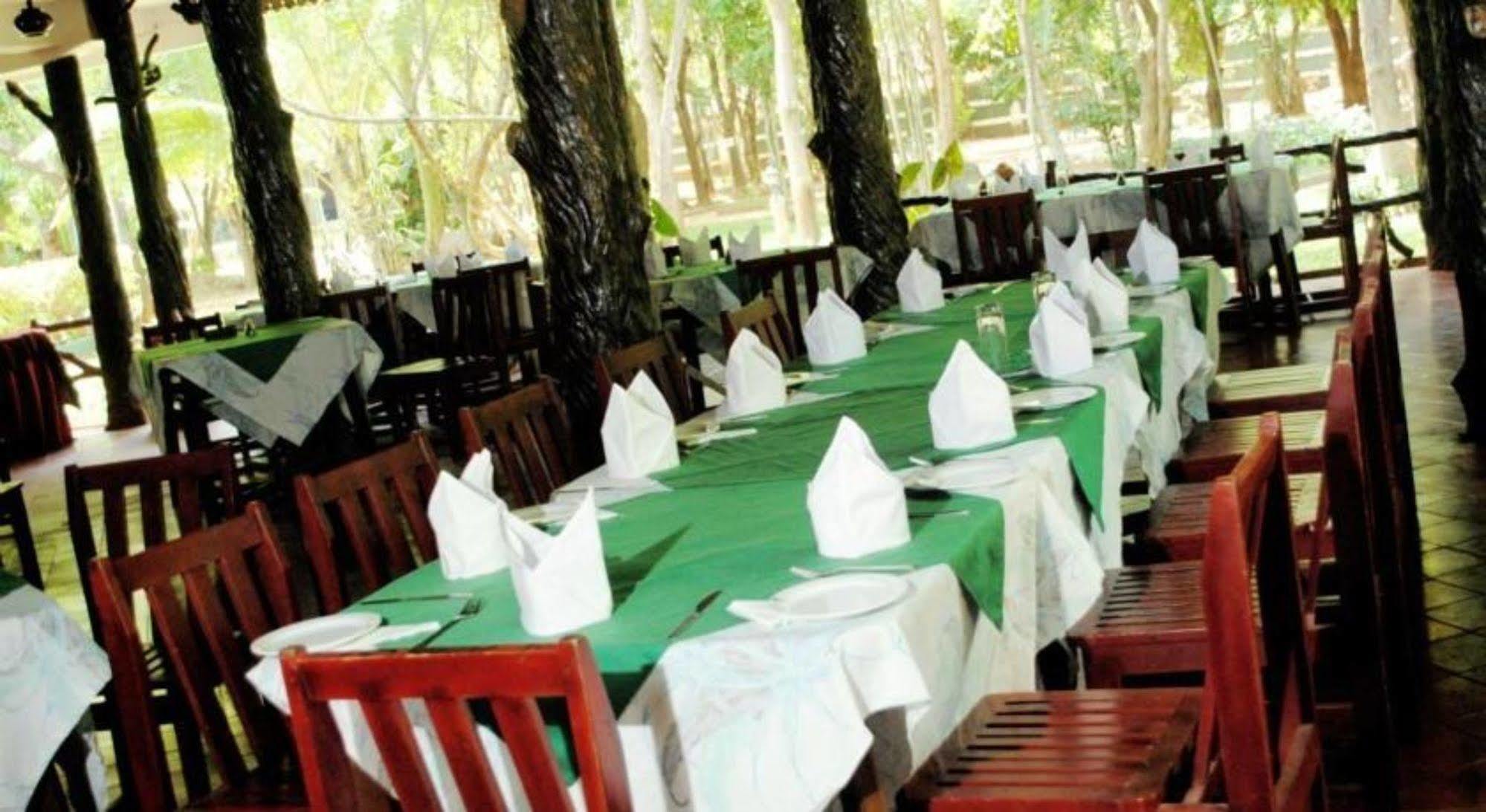 Hotel Eden Garden Sigiriya Exterior foto